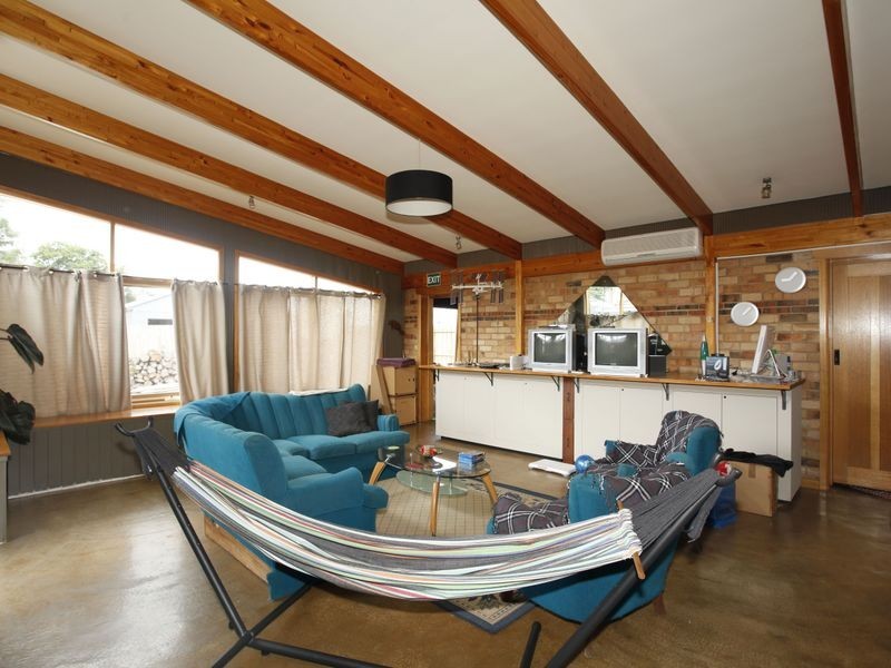 340 Princes Highway, Officer VIC 3809