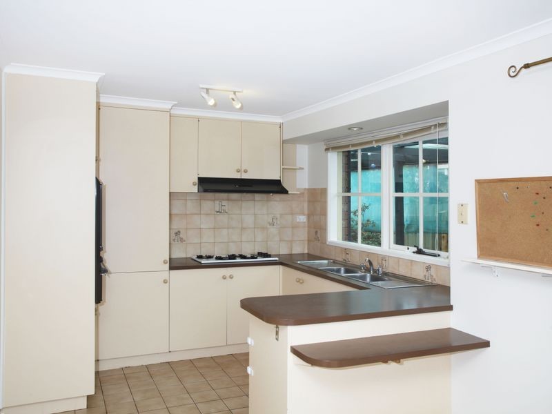 8 Bosco Close, Narre Warren VIC 3805