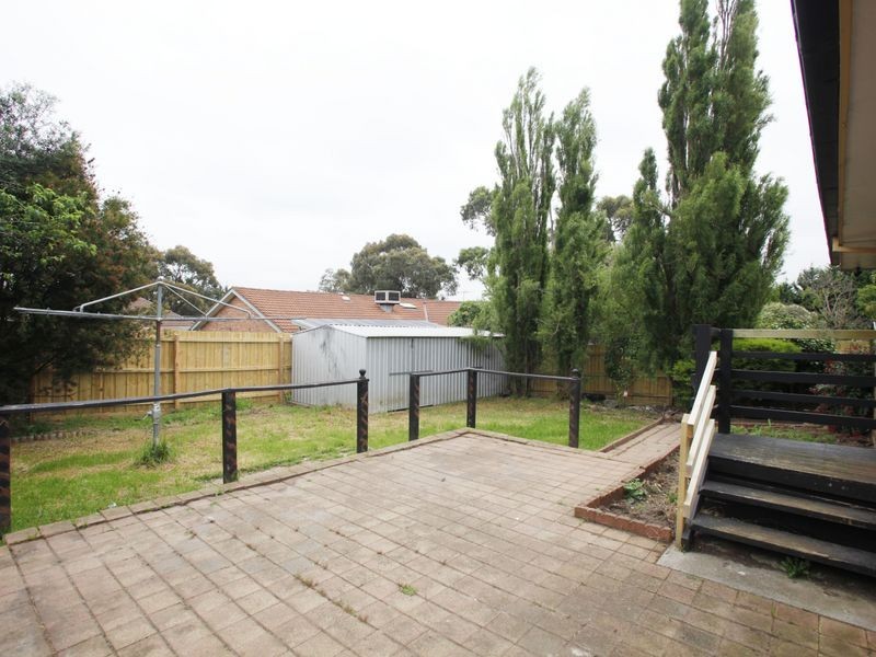 8 Bosco Close, Narre Warren VIC 3805