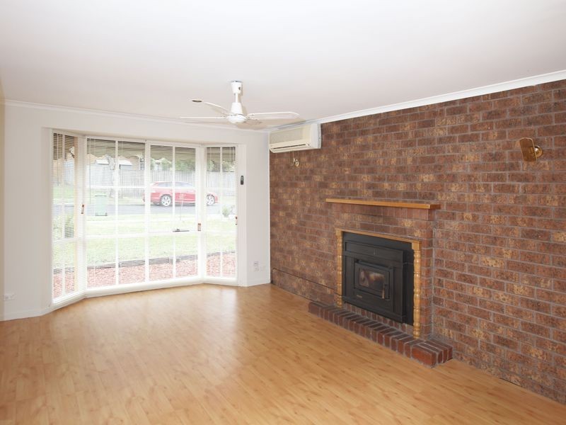 8 Bosco Close, Narre Warren VIC 3805