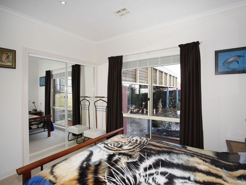 37 Harold Keys Drive, Narre Warren South VIC 3805