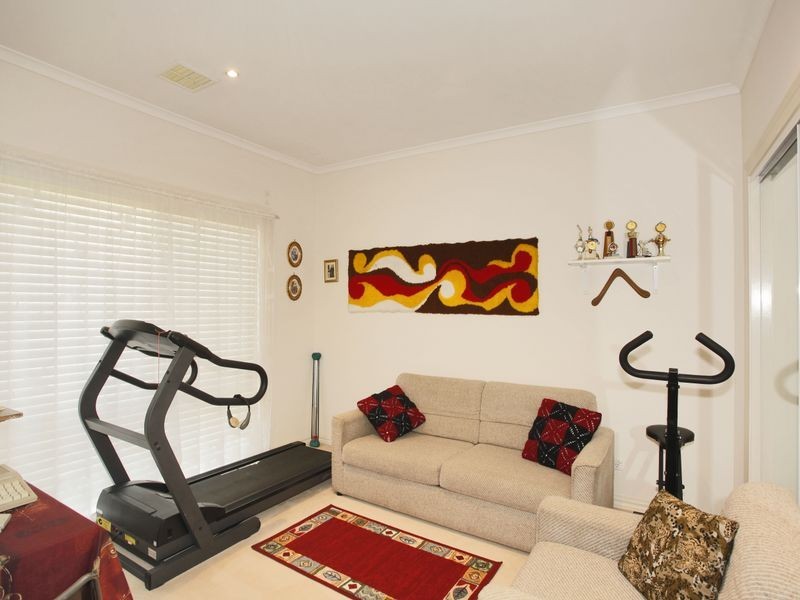 37 Harold Keys Drive, Narre Warren South VIC 3805