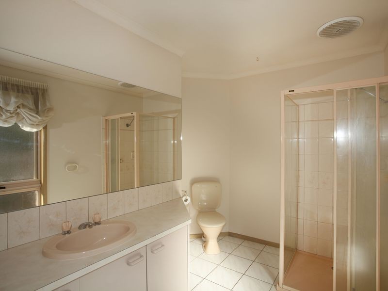 28 Chirnside Road, Berwick VIC 3806