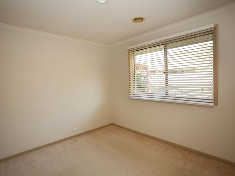 28 Chirnside Road, Berwick VIC 3806