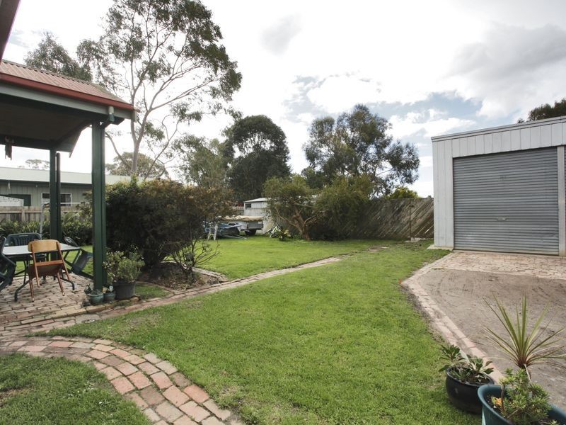 21 Station Street, Officer VIC 3809