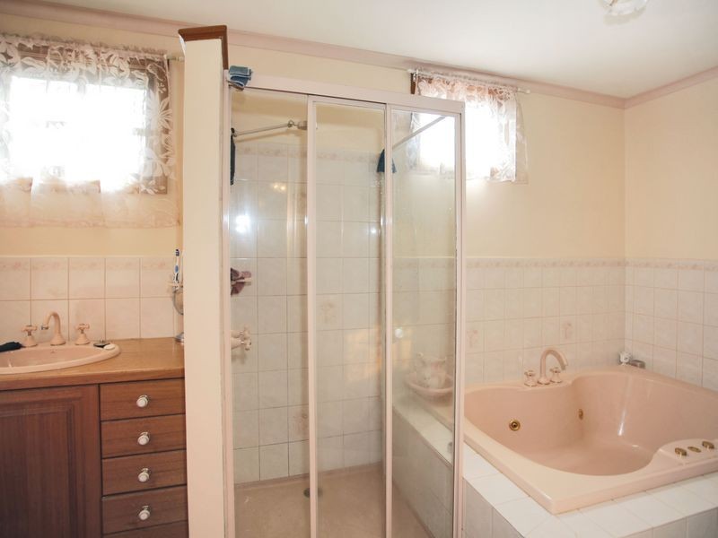 21 Station Street, Officer VIC 3809