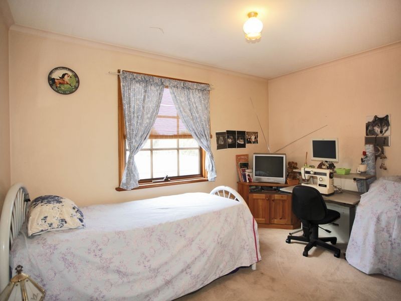 21 Station Street, Officer VIC 3809