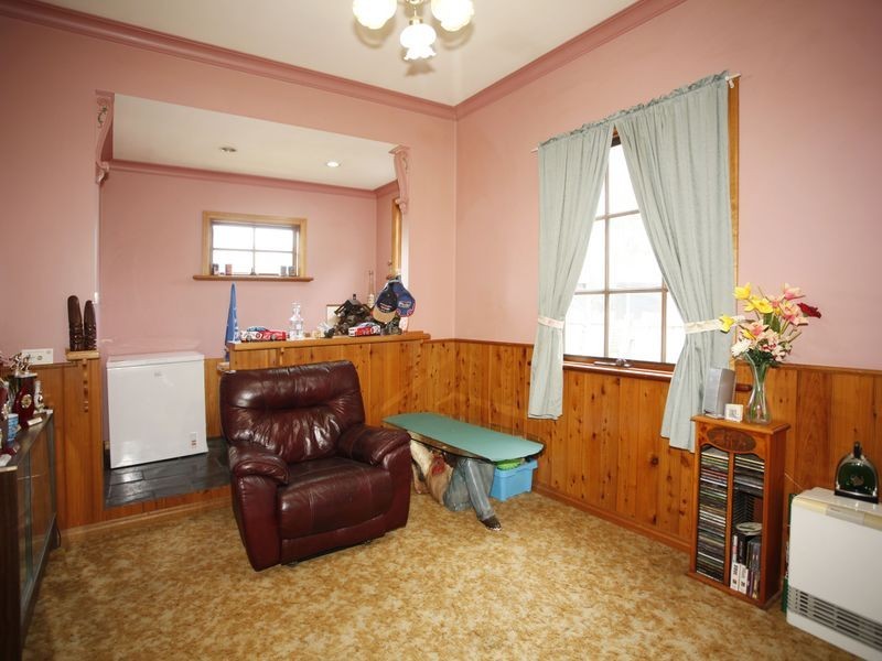 21 Station Street, Officer VIC 3809