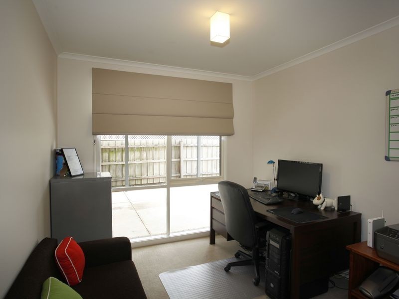 16 Kelburn Road, Berwick VIC 3806