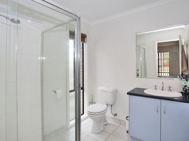 61 Fieldstone Boulevard, Beaconsfield VIC 3807