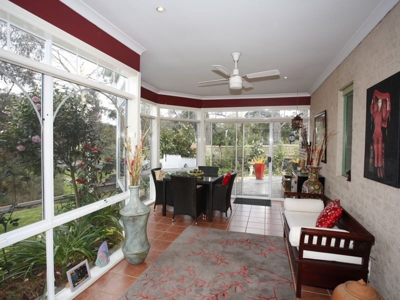 1 Lakeview Terrace, Beaconsfield VIC 3807