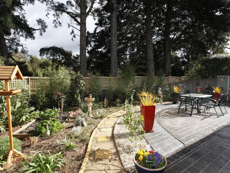 1 Lakeview Terrace, Beaconsfield VIC 3807