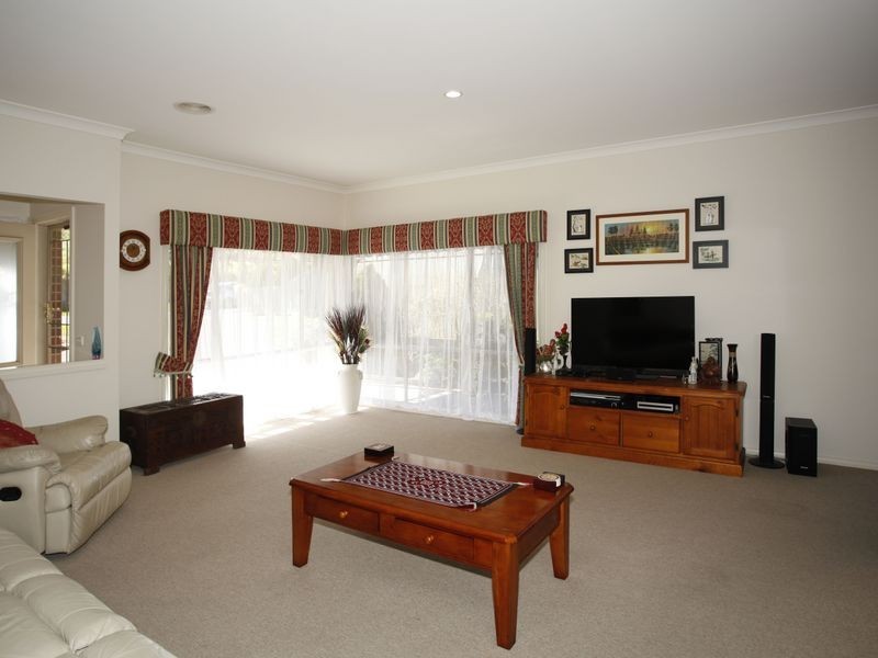 46 Wintersun Road, Berwick VIC 3806