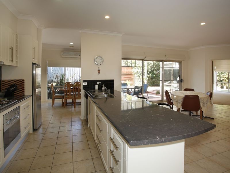 46 Wintersun Road, Berwick VIC 3806