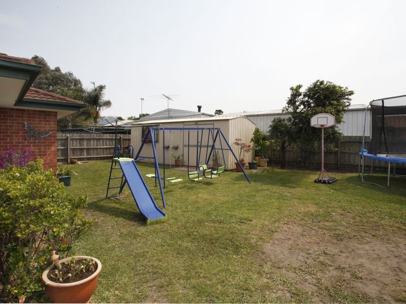 20 Sharpe Court, Berwick VIC 3806