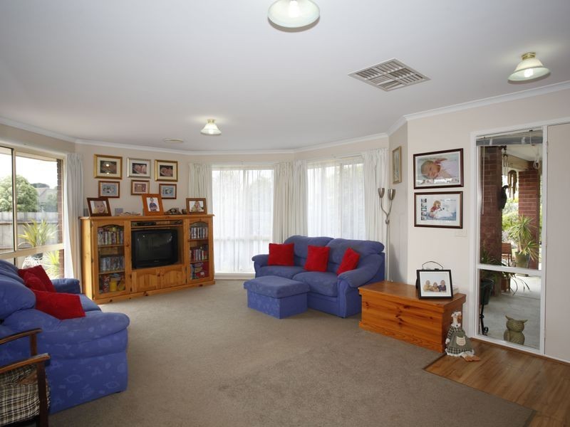 20 Sharpe Court, Berwick VIC 3806