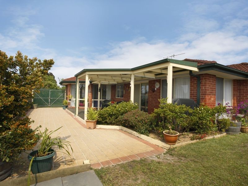 20 Sharpe Court, Berwick VIC 3806
