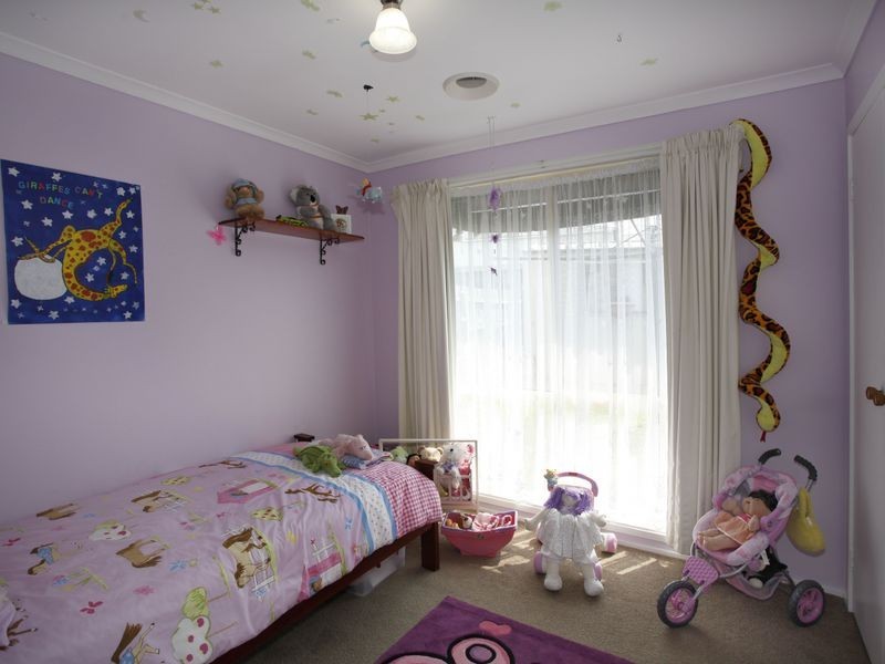 20 Sharpe Court, Berwick VIC 3806