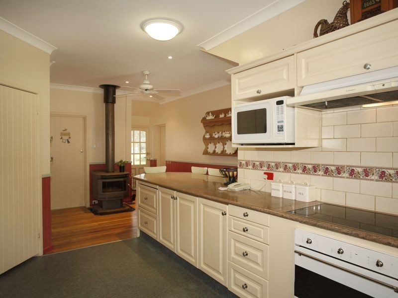 220 Beaconsfield Emerald Road, Beaconsfield VIC 3807