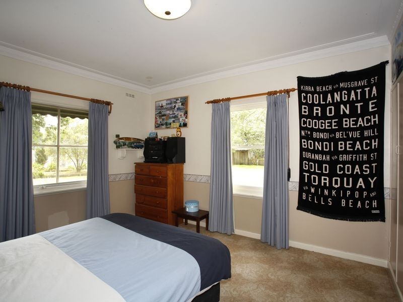 220 Beaconsfield Emerald Road, Beaconsfield VIC 3807