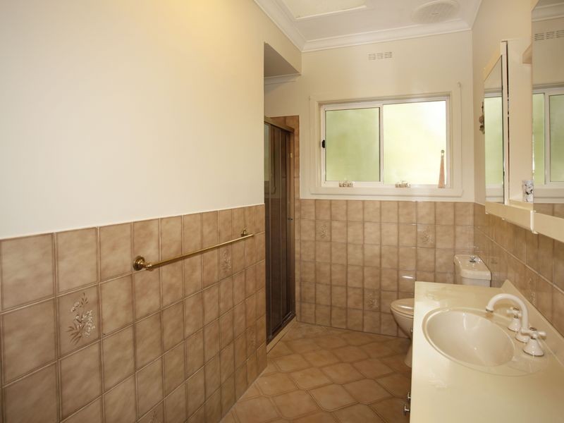 220 Beaconsfield Emerald Road, Beaconsfield VIC 3807