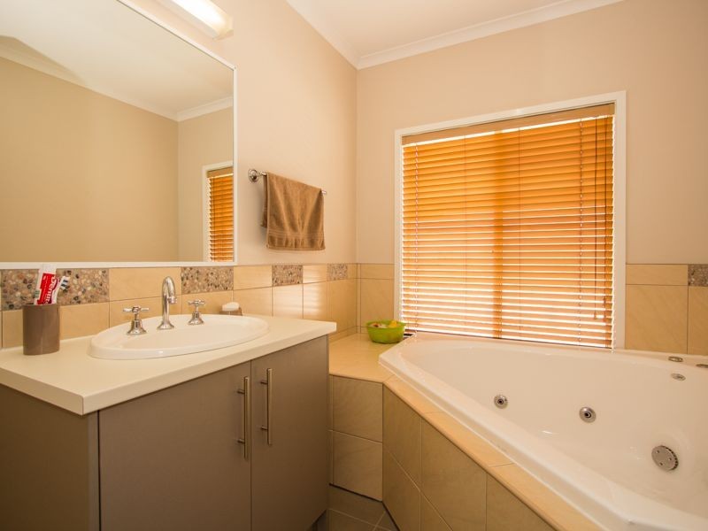 20 Nestle Retreat, Berwick VIC 3806