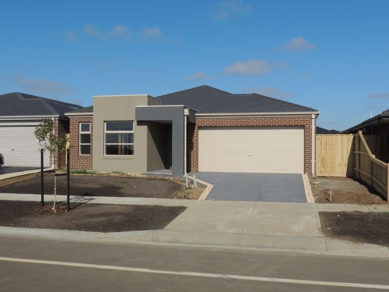 1703 Goulburn Street, Cranbourne East VIC 3977