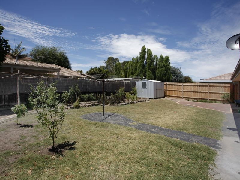 36 County Drive, Berwick VIC 3806