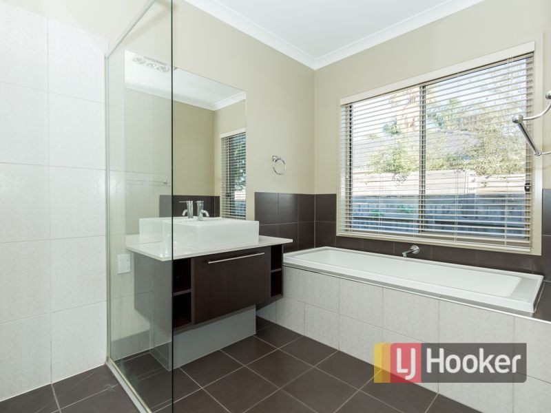 7 Bunbury Avenue, Narre Warren VIC 3805