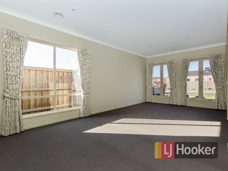 7 Bunbury Avenue, Narre Warren VIC 3805