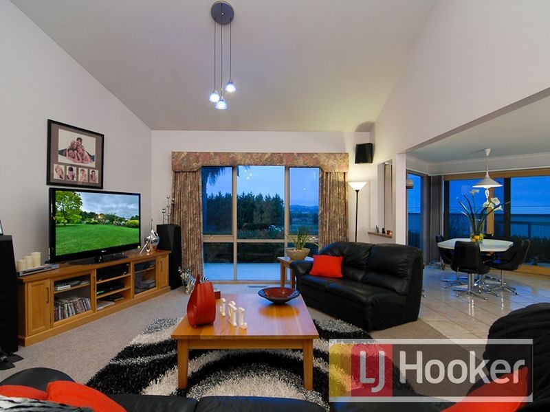 17-18 Lansell Close, Narre Warren South VIC 3805