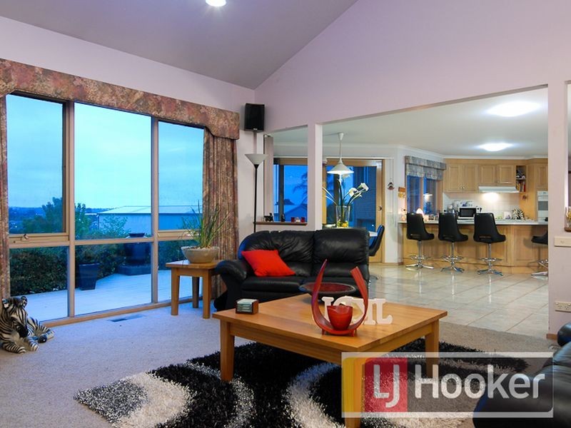 17-18 Lansell Close, Narre Warren South VIC 3805