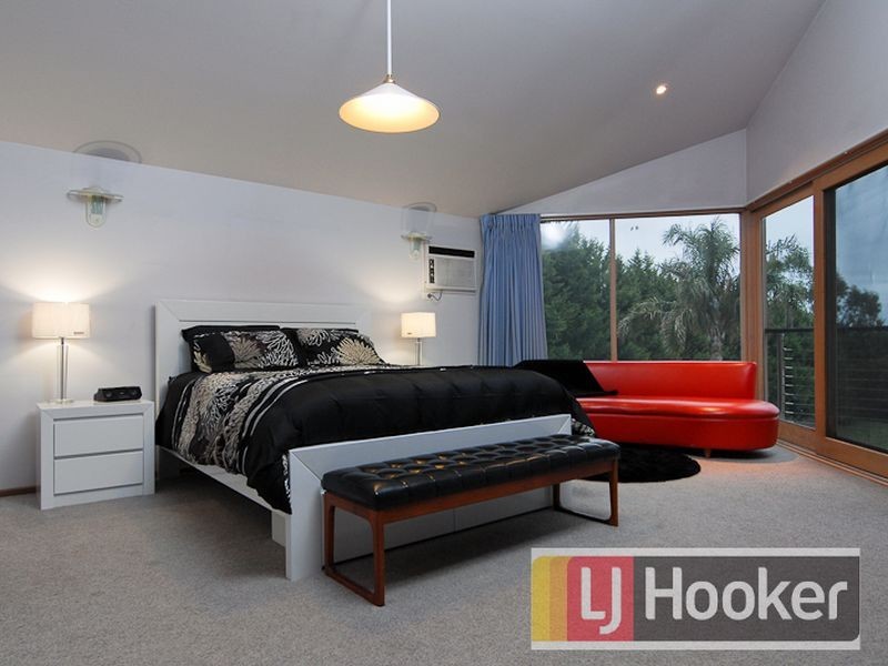 17-18 Lansell Close, Narre Warren South VIC 3805