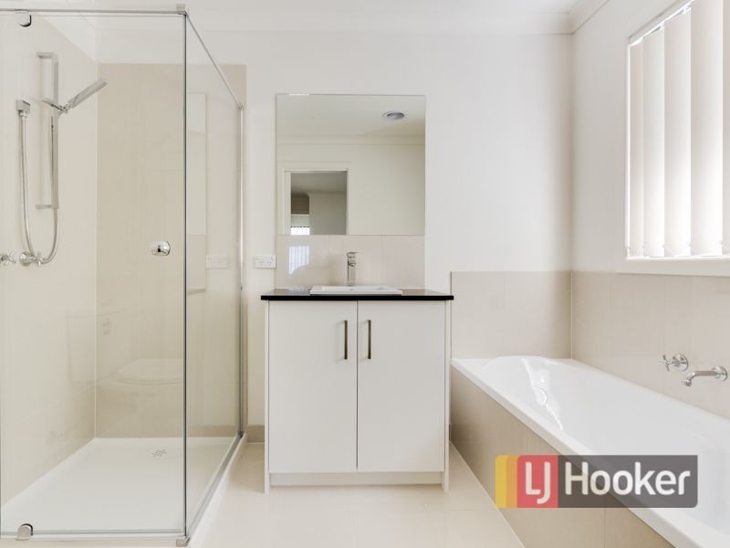 2-4 Edinburgh Drive, Beaconsfield VIC 3807