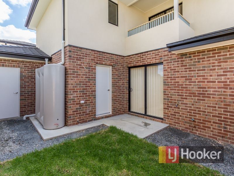 2-4 Edinburgh Drive, Beaconsfield VIC 3807