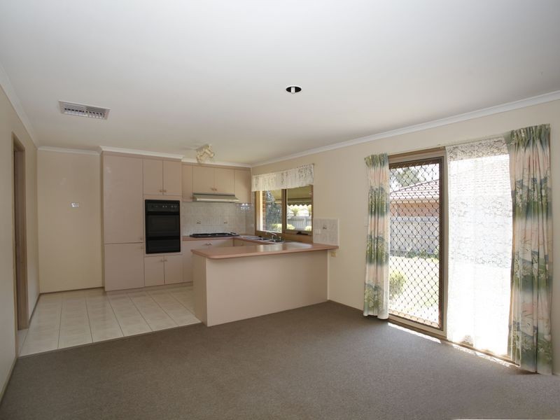 44 Willslie Crescent, Berwick VIC 3806