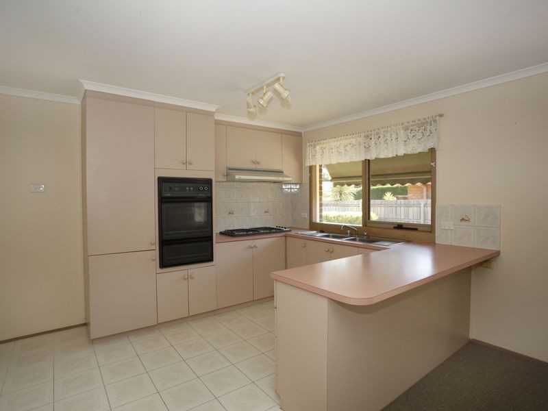 44 Willslie Crescent, Berwick VIC 3806