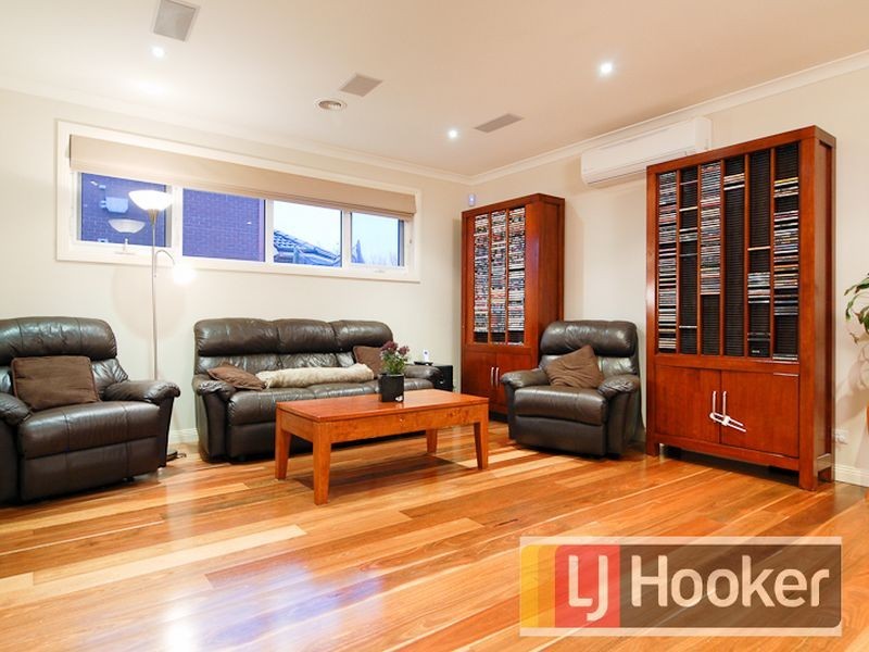 14 Longfield Way, Narre Warren South VIC 3805