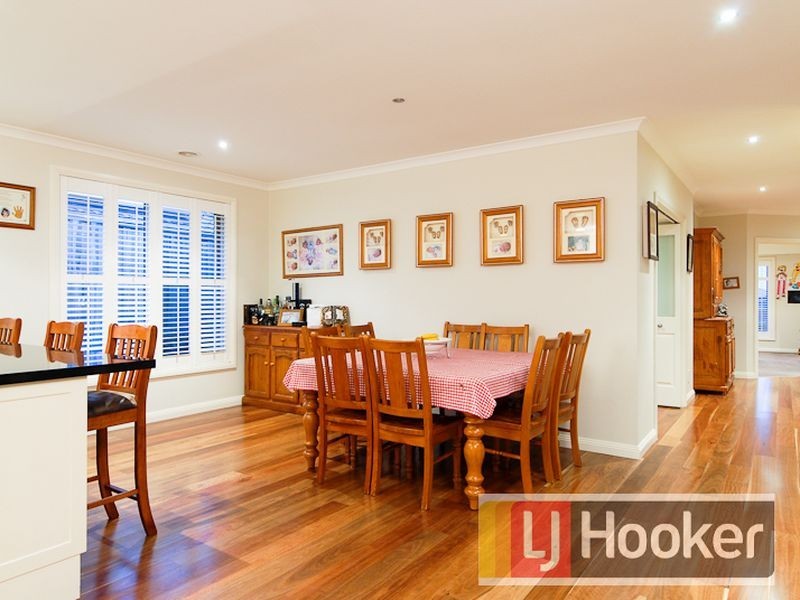 14 Longfield Way, Narre Warren South VIC 3805