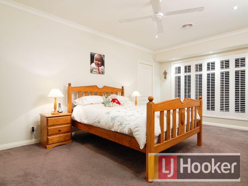 14 Longfield Way, Narre Warren South VIC 3805