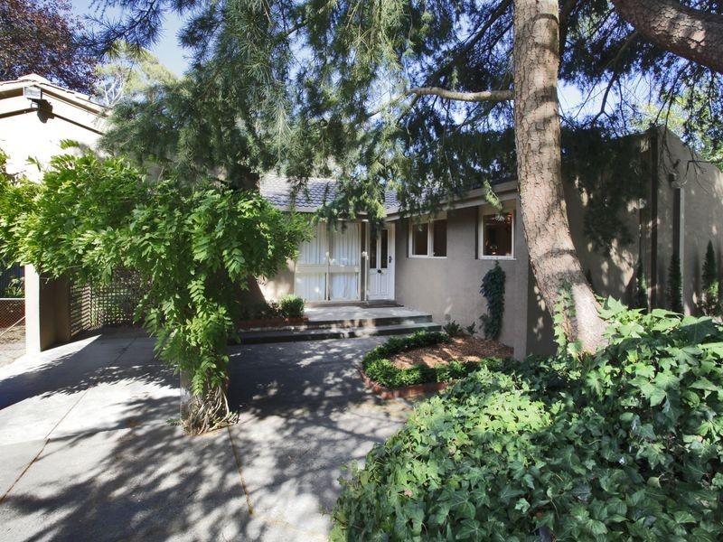 6 Allan Street, Berwick VIC 3806