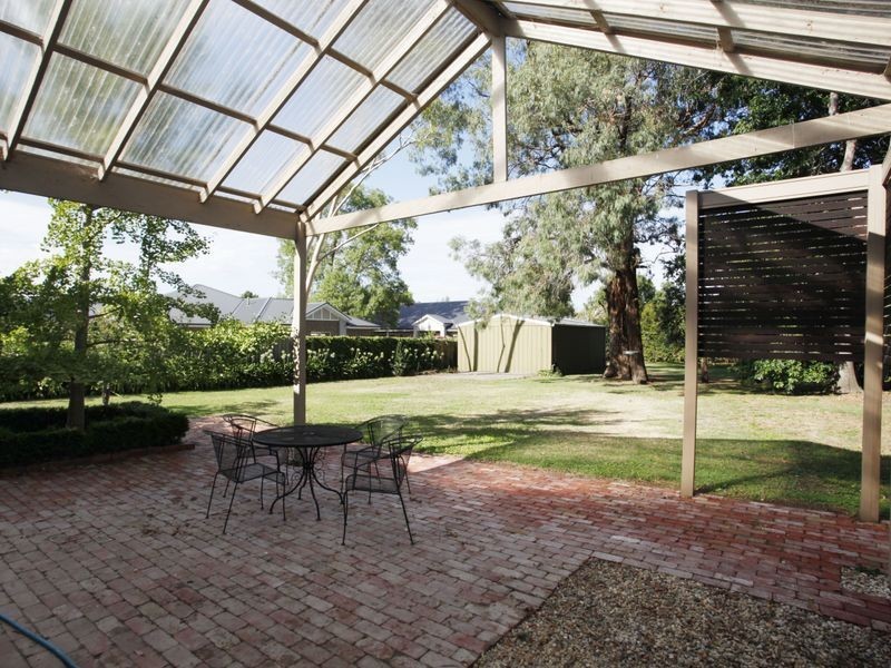 6 Allan Street, Berwick VIC 3806