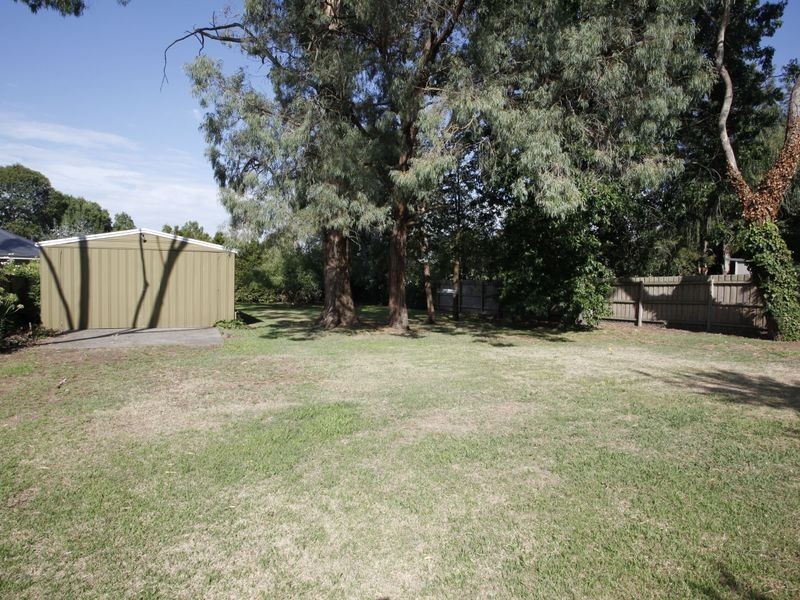 6 Allan Street, Berwick VIC 3806