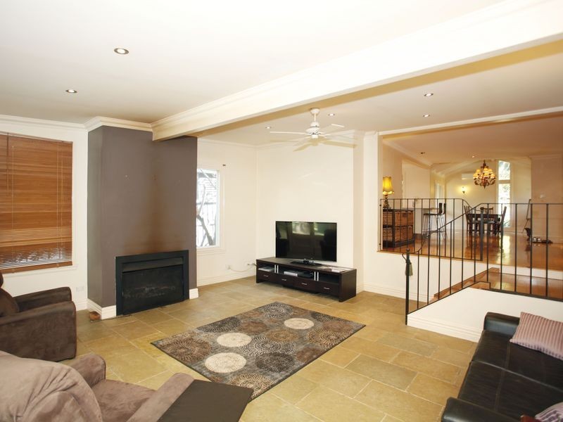 6 Allan Street, Berwick VIC 3806