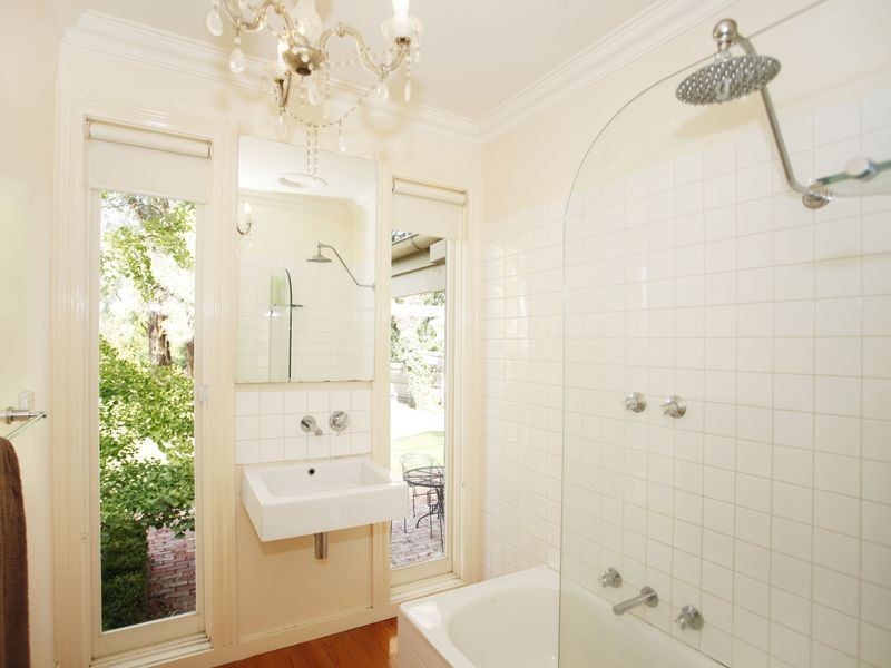 6 Allan Street, Berwick VIC 3806