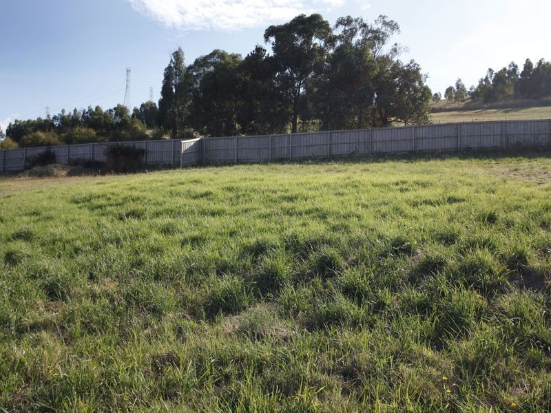 55 Montbrae Circuit, Narre Warren North VIC 3804