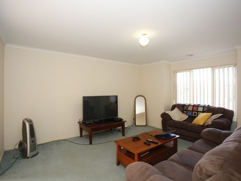 12 Breamlea Way, Cranbourne VIC 3977