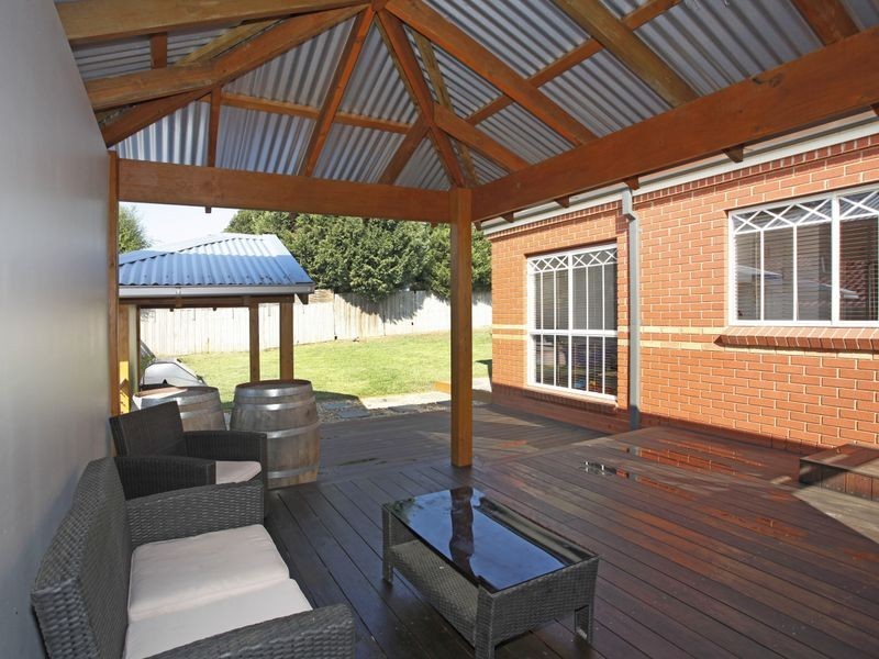 18 Albrecht Avenue, Berwick VIC 3806