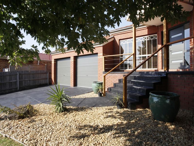 18 Albrecht Avenue, Berwick VIC 3806