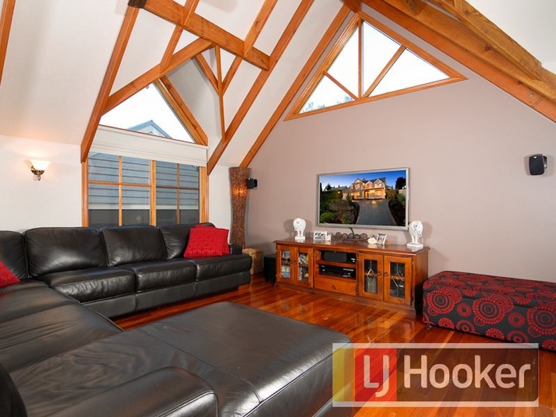 77 Scenic Drive, Beaconsfield VIC 3807